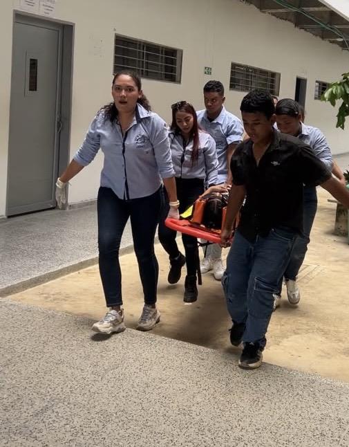 Estudiantes de Seguridad Ocupacional en INFALS